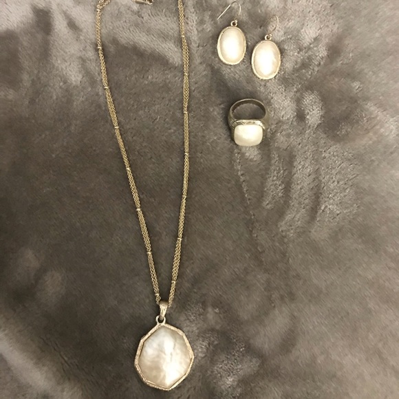 Fashion Necklace, earrings and ring set - Picture 1 of 2